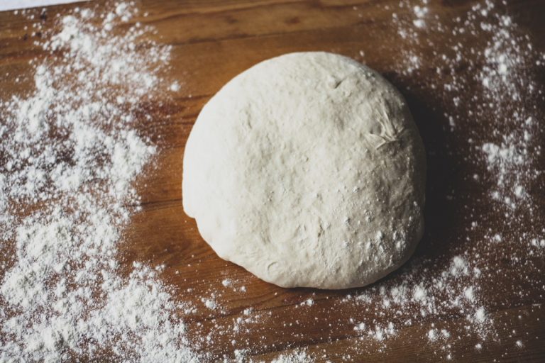 dough, flour, wooden table-5785604.jpg