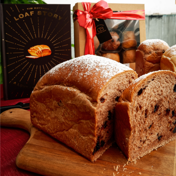 Christmas Stollen & Chocolate Chip Stollen Sharing Pack (9 seasonal mini loaves) - Image 3